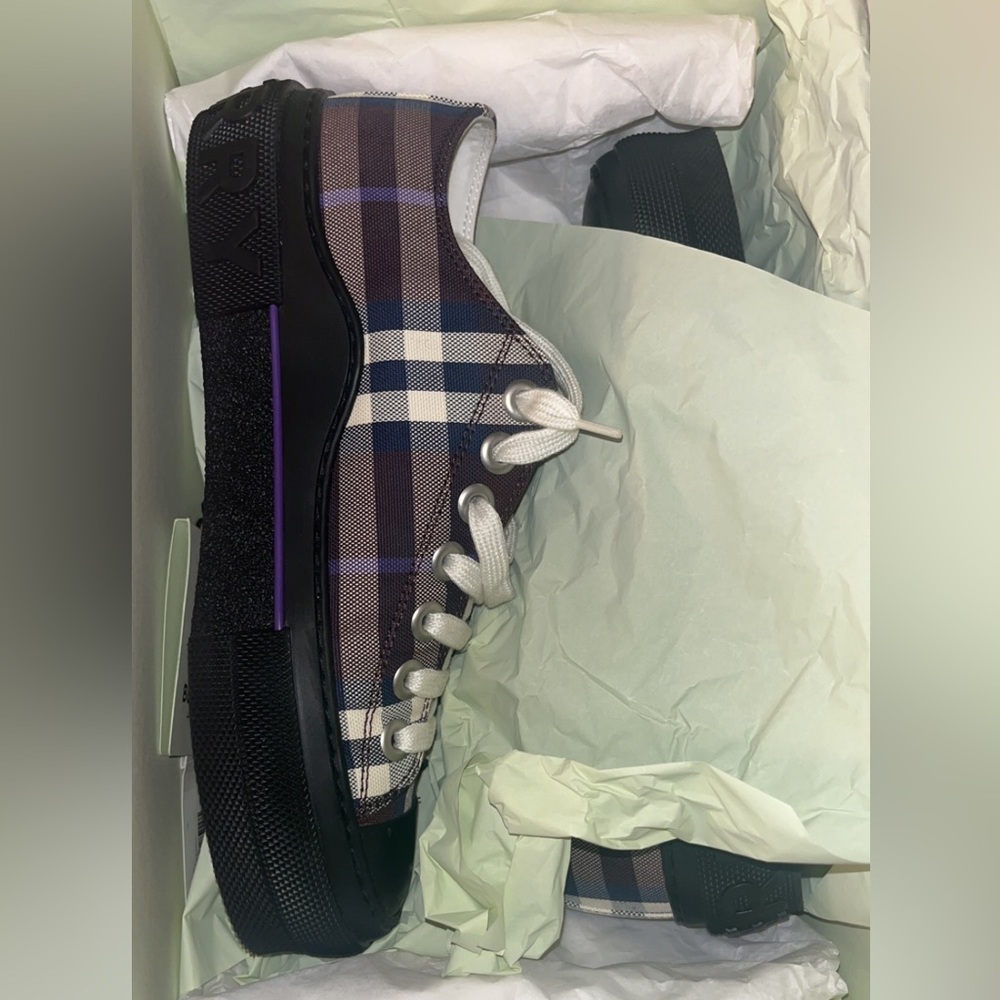 Only worn once - Picture 4 of 4